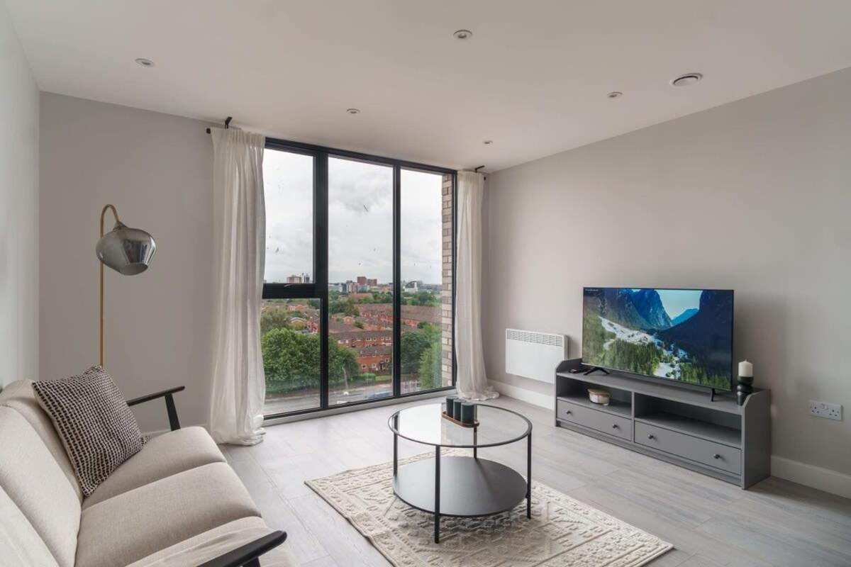 Fantastic 3 Bedroom Manchester Apartment Bagian luar foto